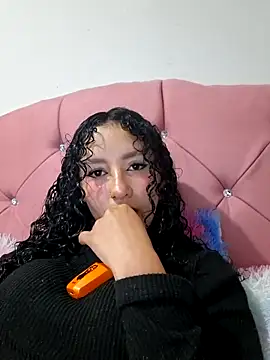 Snapshot of keylatiff chatting on February 23, 2026, 10:21 pm keylatiff online show from February 23, 2026, 10:21 pm