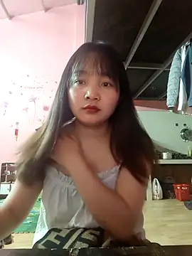 Myna5790 online show from February 23, 2026, 10:32 pm