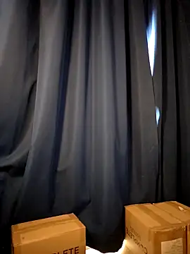 sissy2727 online show from February 28, 2026, 9:14 pm