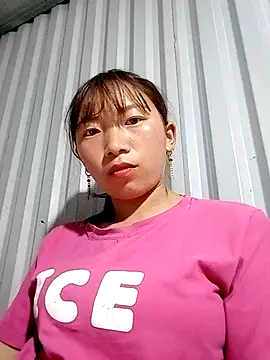 Xuka-xx online show from March 31, 2026, 5:04 pm