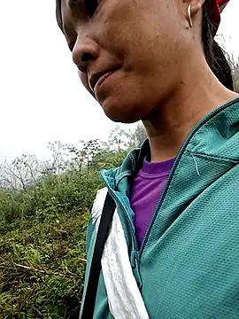 elen8800 online show from April 2, 2026, 1:24 am