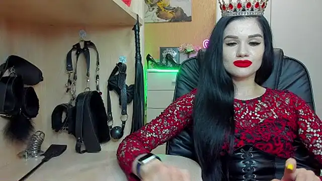 Snapshot of KristiTopxx chatting on November 4, 2025, 8:23 pm KristiTopxx online show from November 4, 2025, 8:23 pm