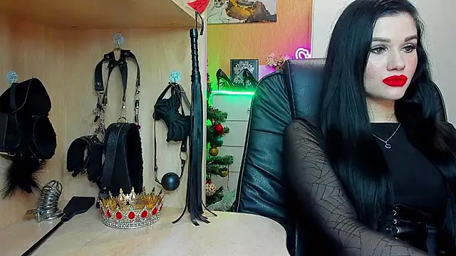 Snapshot of KristiTopxx chatting on December 18, 2025, 10:24 pm KristiTopxx online show from December 18, 2025, 10:24 pm