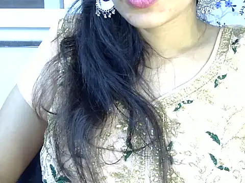 Neha Sharma2 online show from June 7, 2026, 1:38 pm