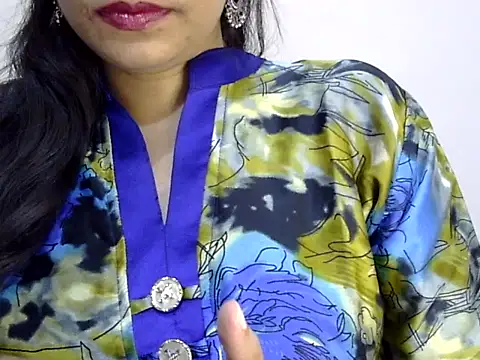 Neha Sharma2 online show from April 18, 2026, 11:34 am