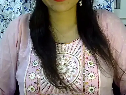 Neha Sharma2 online show from June 18, 2026, 1:16 pm
