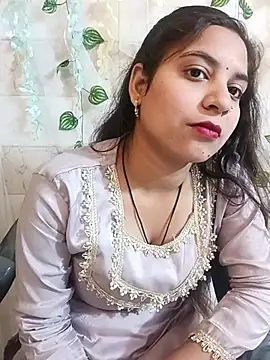 lovely-girl99 online show from April 11, 2026, 7:45 am