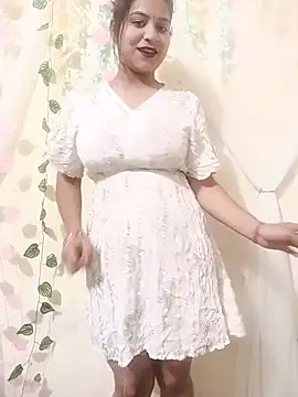 lovely-girl99 online show from March 12, 2026, 4:40 am