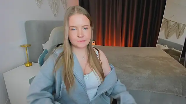 Arya Thomas online show from March 26, 2026, 4:27 pm