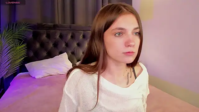 Snapshot of Ella_Fex chatting on May 11, 2026, 12:06 pm Ella Fex online show from May 11, 2026, 12:06 pm