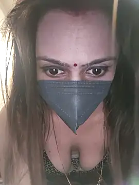 Snapshot of ChocoLustGirl chatting on April 3, 2026, 7:31 pm ChocoLustGirl online show from April 3, 2026, 7:31 pm