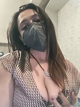 Snapshot of ChocoLustGirl chatting on April 1, 2026, 9:01 pm ChocoLustGirl online show from April 1, 2026, 9:01 pm