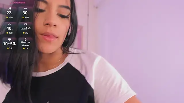 KatherineRuiz  online show from April 15, 2026, 12:42 pm