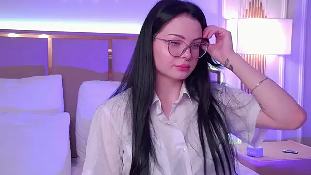 CindyMil online show from June 21, 2026, 6:30 am