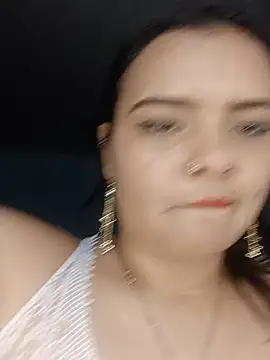 Emily Rouse23 online show from May 27, 2026, 1:57 am