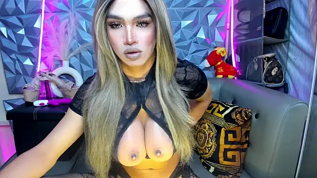 10inDominant Ayesha online show from March 17, 2026, 5:21 am