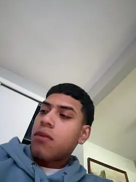 Snapshot of mateo66Q chatting on February 23, 2026, 5:35 pm mateo66Q online show from February 23, 2026, 5:35 pm