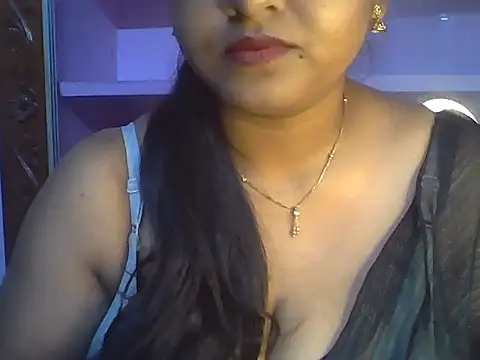 Snapshot of Tamil_Kuttyma chatting on July 10, 2026, 6:24 am Tamil Kuttyma online show from July 10, 2026, 6:24 am