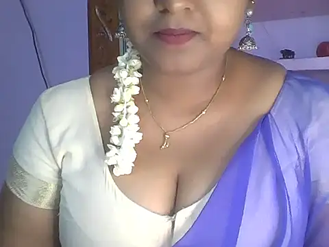 Snapshot of Tamil_Kuttyma chatting on June 3, 2026, 1:01 pm Tamil Kuttyma online show from June 3, 2026, 1:01 pm