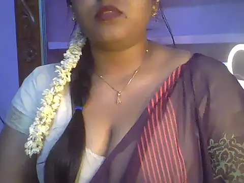 Snapshot of Tamil_Kuttyma chatting on July 4, 2026, 5:06 pm Tamil Kuttyma online show from July 4, 2026, 5:06 pm