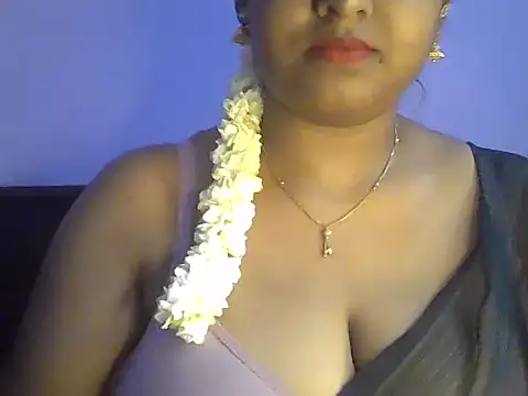 Snapshot of Tamil_Kuttyma chatting on July 27, 2026, 11:28 am Tamil Kuttyma online show from July 27, 2026, 11:28 am