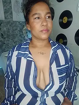 Snapshot of medusafox_ chatting on June 24, 2026, 4:55 am medusafox online show from June 24, 2026, 4:55 am