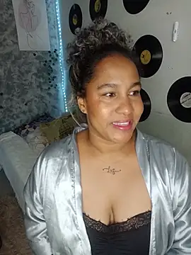 Snapshot of medusafox_ chatting on June 26, 2026, 5:13 am medusafox online show from June 26, 2026, 5:13 am