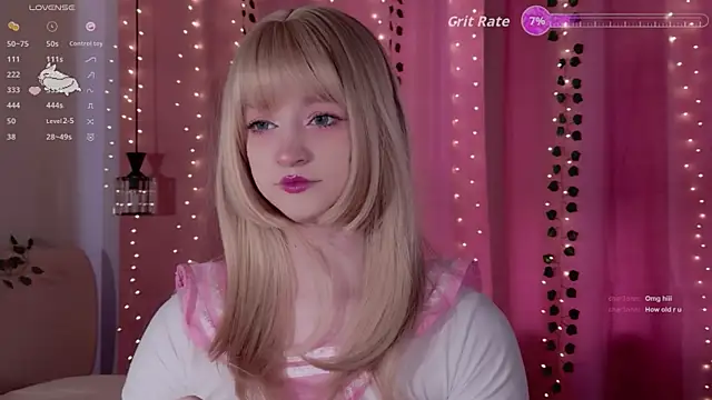 Snapshot of effy_dollie chatting on June 7, 2026, 2:33 pm effy dollie online show from June 7, 2026, 2:33 pm