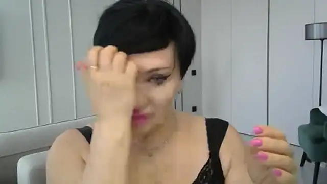 Kleotempt online show from April 10, 2026, 1:51 pm