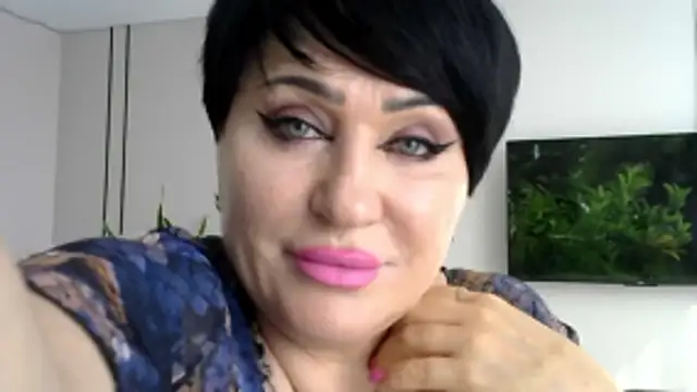 Kleotempt online show from April 4, 2026, 12:01 pm