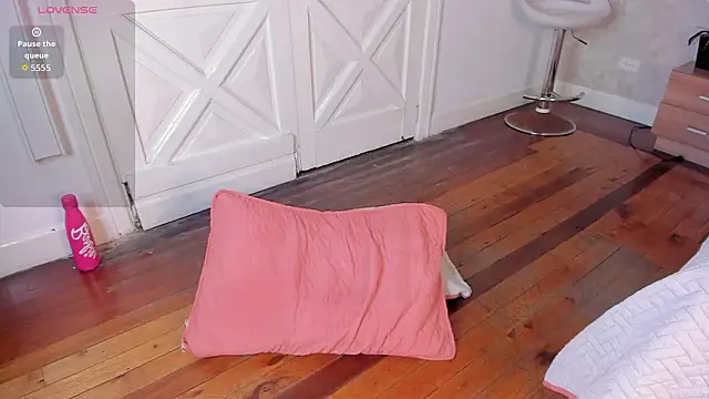 Arii wilde online show from March 2, 2026, 12:23 pm