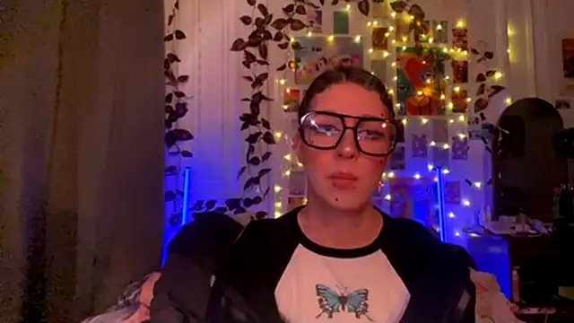 moonvampiq online show from February 26, 2026, 11:05 pm