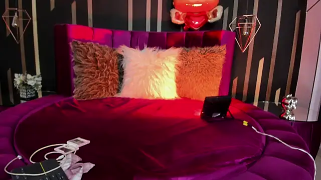 Snapshot of AmeliaaRouse chatting on February 28, 2026, 8:08 pm AmeliaaRouse online show from February 28, 2026, 8:08 pm