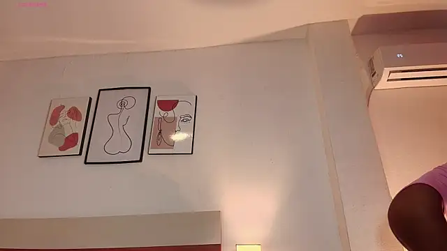 Brownluxe1 online show from February 28, 2026, 12:05 pm