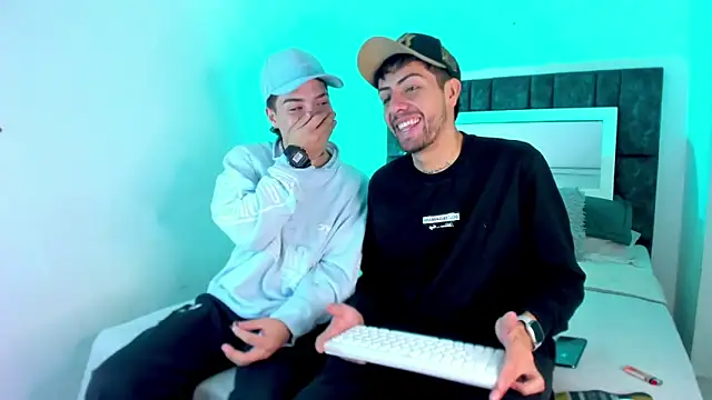 alex and christhoper online show from March 10, 2026, 11:20 pm