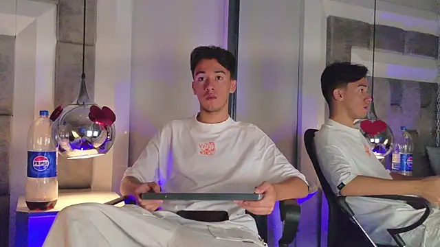 Austin Reedss online show from April 13, 2026, 12:42 pm