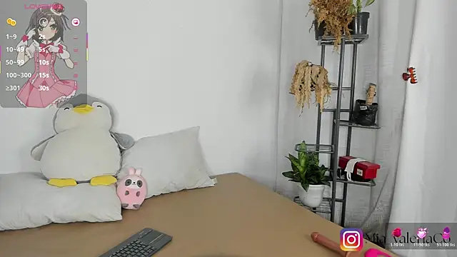 Mia-Valeria- online show from June 11, 2026, 6:43 am