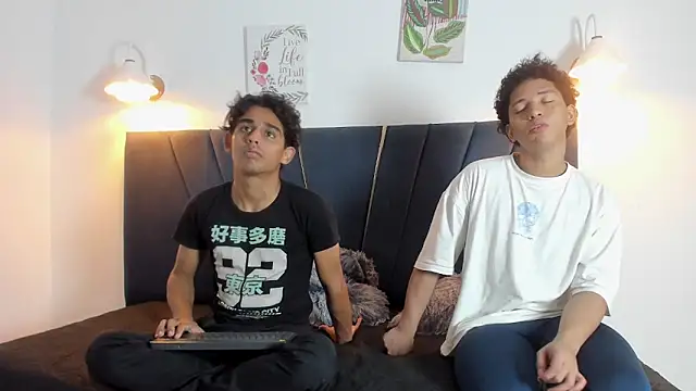 Snapshot of lio18_cum chatting on February 28, 2026, 1:05 am lio18 cum online show from February 28, 2026, 1:05 am