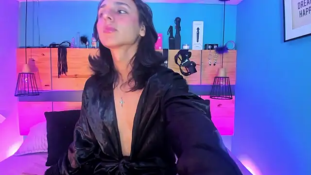 Elisasue online show from March 6, 2026, 3:56 am