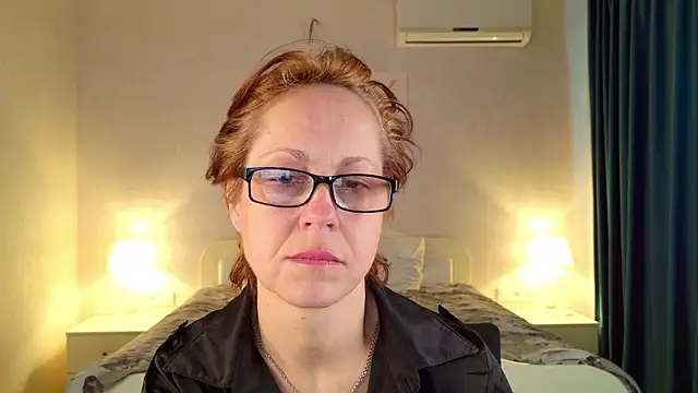 LioraWeiss online show from March 14, 2026, 6:19 am