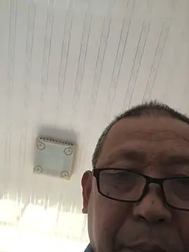 yaocaobi8 online show from April 10, 2026, 6:53 am