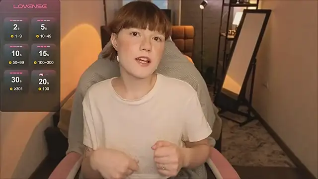  DreamLuna1  online show from March 7, 2026, 12:43 pm