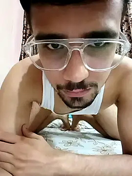 Snapshot of big_indiancock chatting on May 14, 2026, 5:43 pm big indiancock online show from May 14, 2026, 5:43 pm