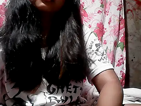 Flowerbebe online show from March 3, 2026, 6:15 pm