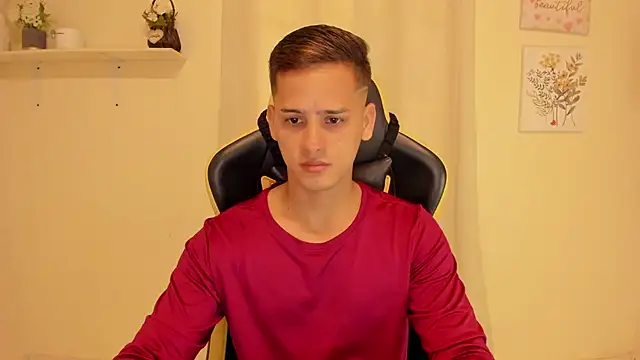 Snapshot of sexy_andres01 chatting on June 24, 2026, 2:15 pm sexy andres01 online show from June 24, 2026, 2:15 pm