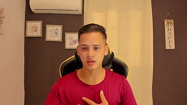 Snapshot of sexy_andres01 chatting on July 25, 2026, 2:23 pm sexy andres01 online show from July 25, 2026, 2:23 pm