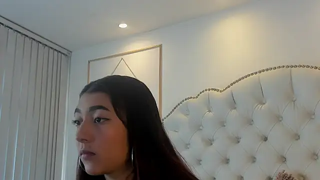 Sara funy online show from June 3, 2026, 11:44 am