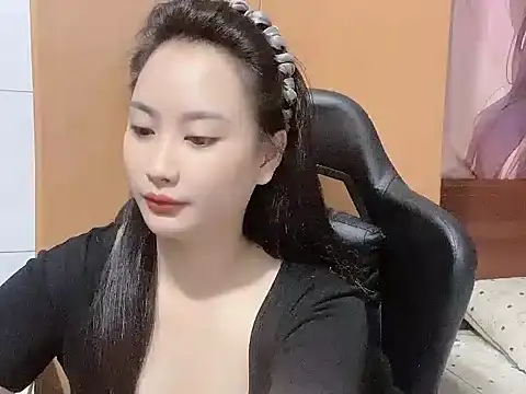 Sunny2868 online show from April 25, 2026, 2:36 pm