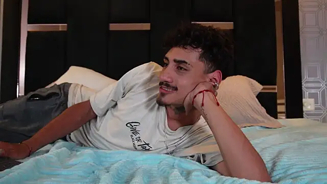 Dark Eros  online show from March 9, 2026, 8:01 pm