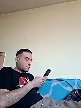 Snapshot of Dulce1999 chatting on February 27, 2026, 2:06 pm Dulce1999 online show from February 27, 2026, 2:06 pm